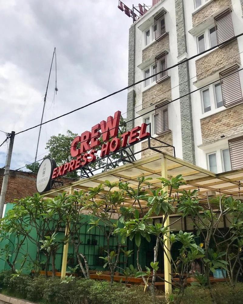 Crew Express Hotel Lubukpakam Εξωτερικό φωτογραφία